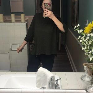 Olive green cropped sleeve top✨